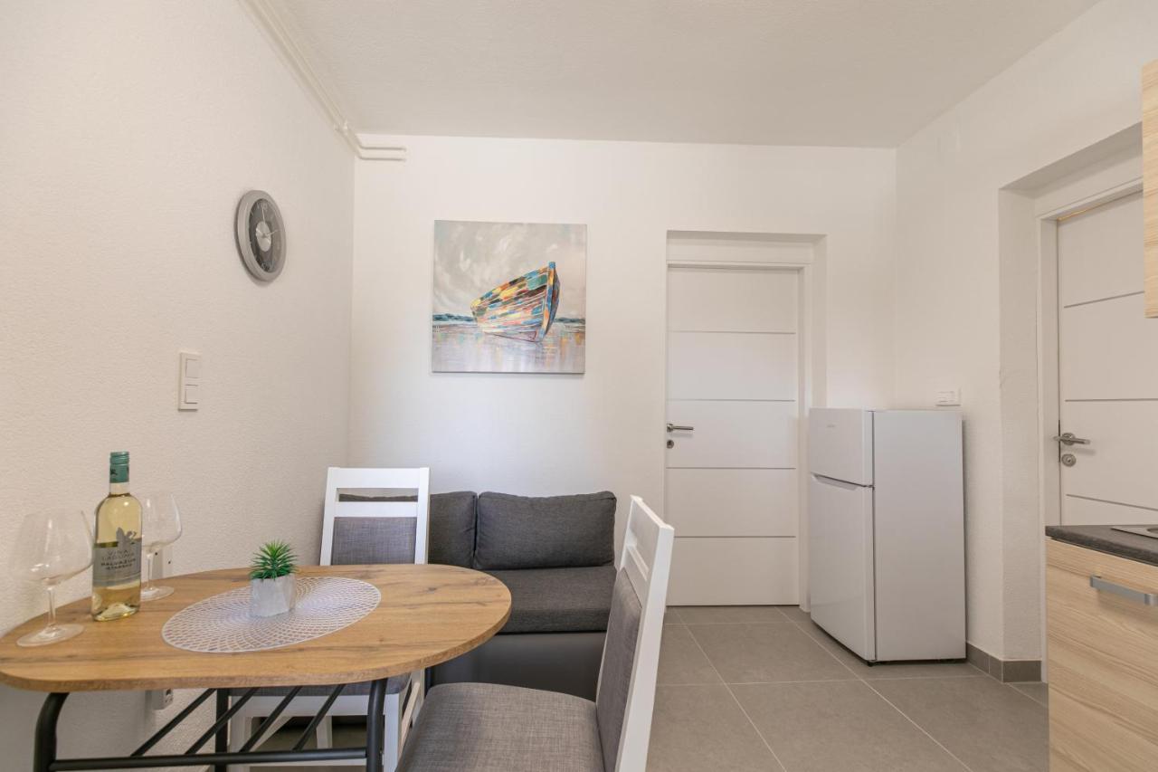 Apartments Tina Stinjan プーラ エクステリア 写真