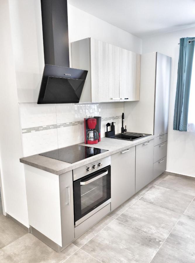 Apartments Tina Stinjan プーラ エクステリア 写真