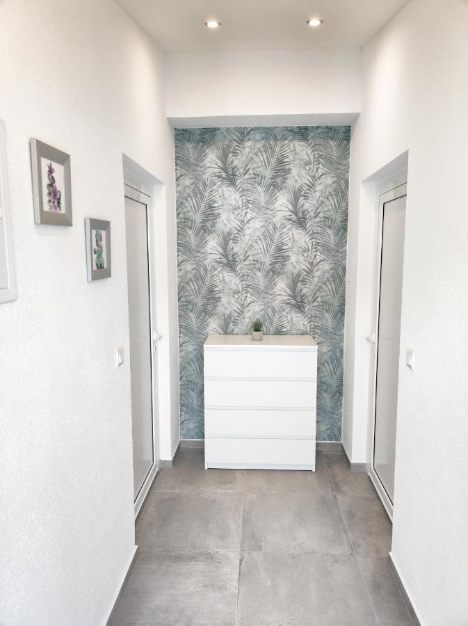 Apartments Tina Stinjan プーラ エクステリア 写真